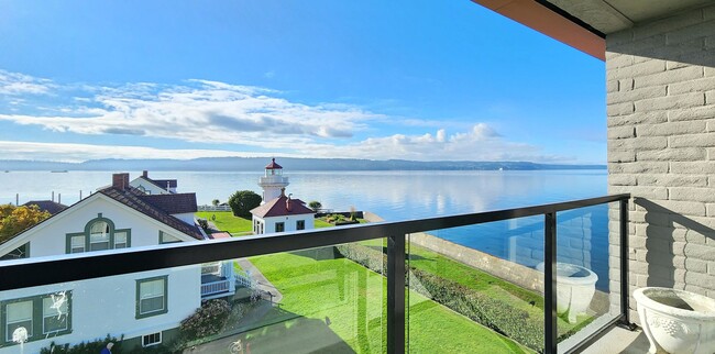 Building Photo - 2 Bedroom Condo in Mukilteo Available Now!