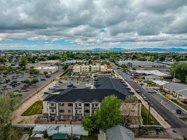 Building Photo - Welcome to Morrelli Apartments-2 MONTHS RENT FREE!
