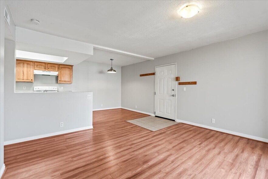 Building Photo - 1285 E Ridge Meadow Ln