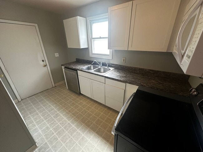 Building Photo - 1106 Olive St