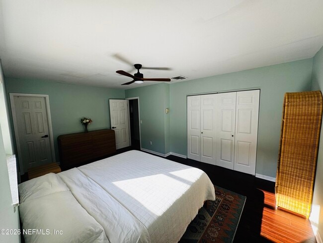 Building Photo - 1926 71st Ave