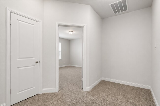 Building Photo - Exceptional Space, Designer Finishes & Award-Winning Aledo ISD