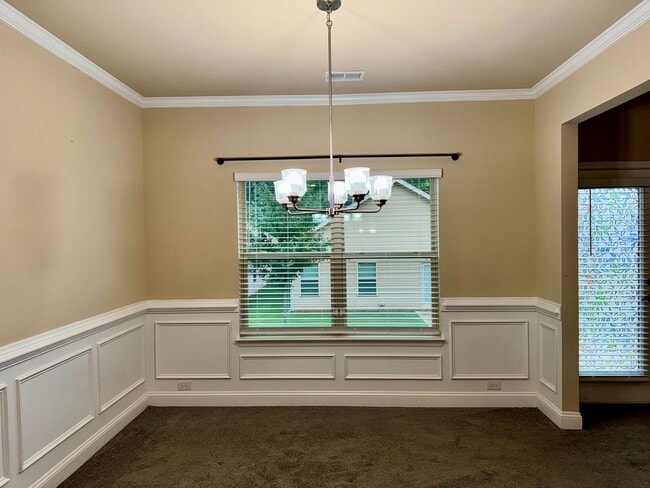 Building Photo - Almost New 4 Bed/2.5 Bath Home in Lovejoy!