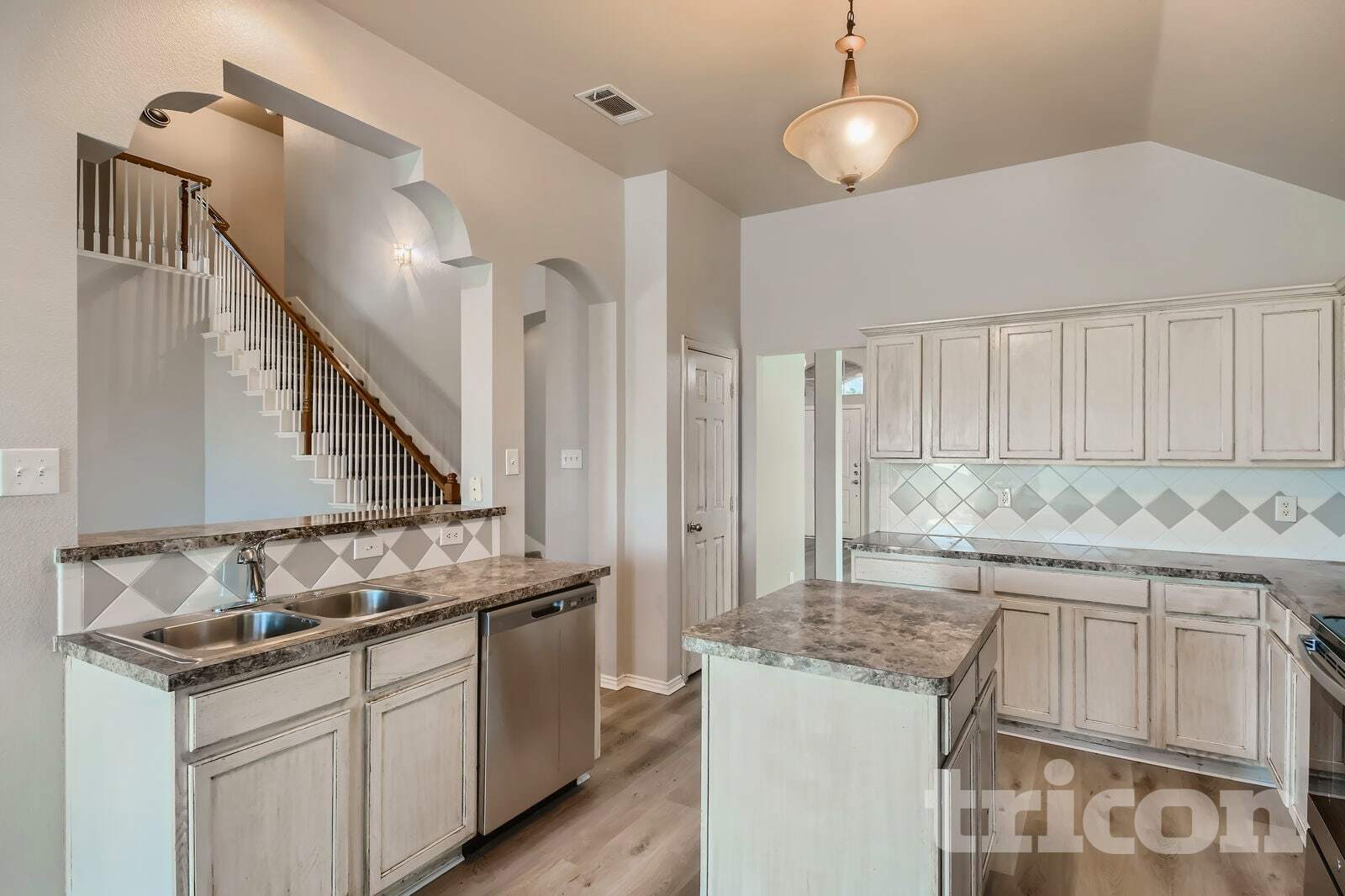 Building Photo - 761 Meghann Ln