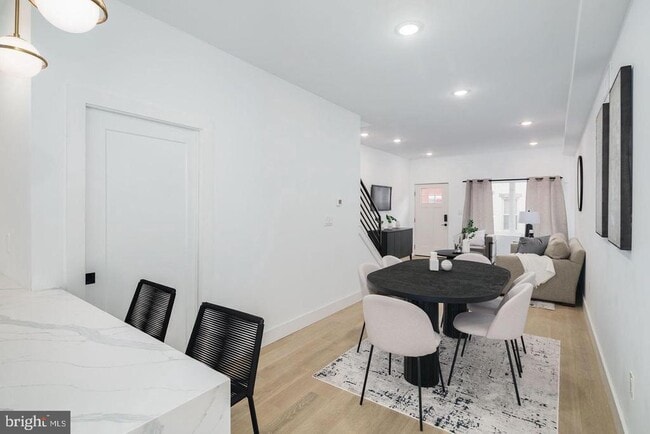 Building Photo - 3957 Wyalusing Ave