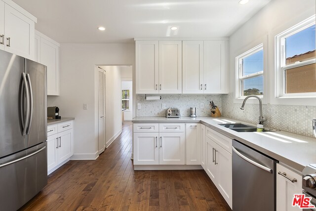 Building Photo - 838 S Curson Ave