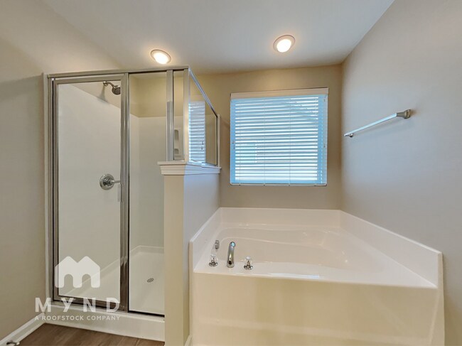 Building Photo - 11718 Sweetbriar Ridge Dr