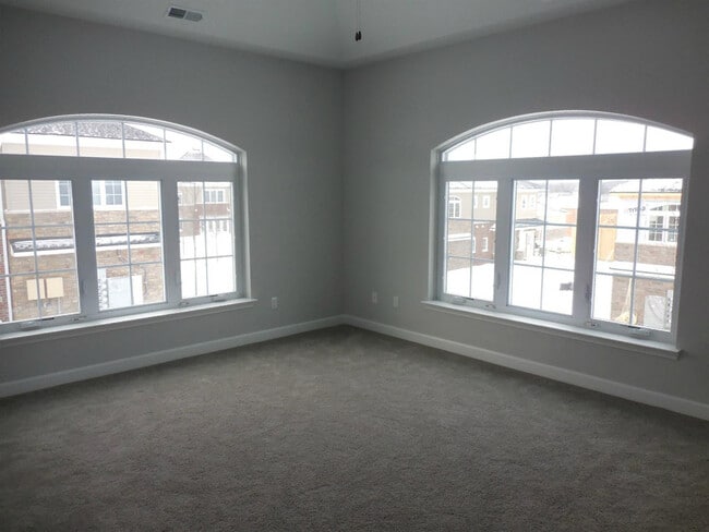 Building Photo - 5657 Arbor Chase Dr