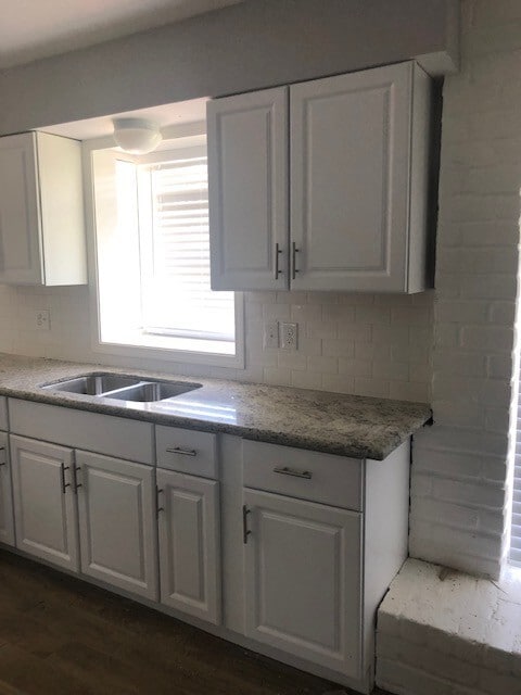 Building Photo - Gorgeous all renovated Home in Sour Lake, TX!