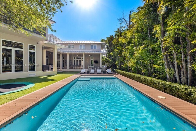 Building Photo - 765 Allendale Rd