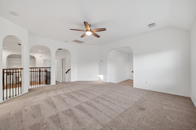 Building Photo - 22115 Oakcreek Hollow Ln