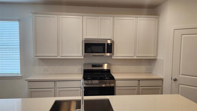 Building Photo - 21642 Coronado Grn Dr