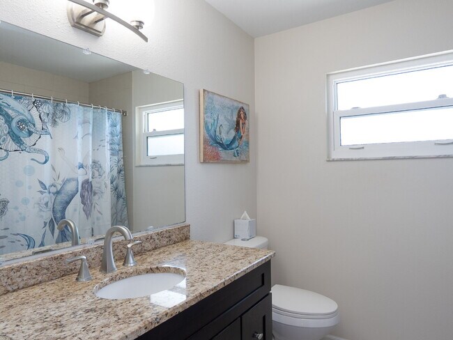 Building Photo - Luxury Seasonal Furnished Rental "Charming...
