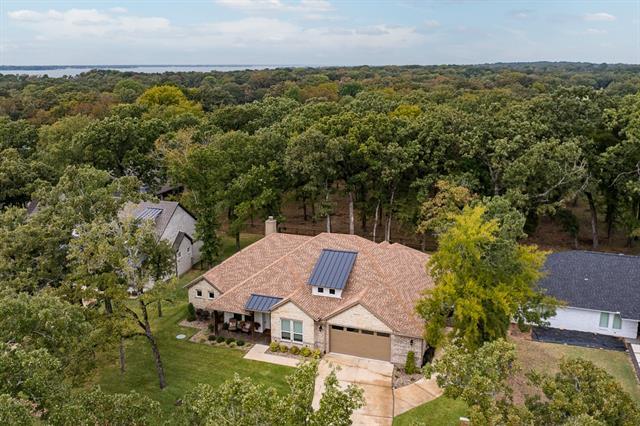 Building Photo - 245 Colonial Dr