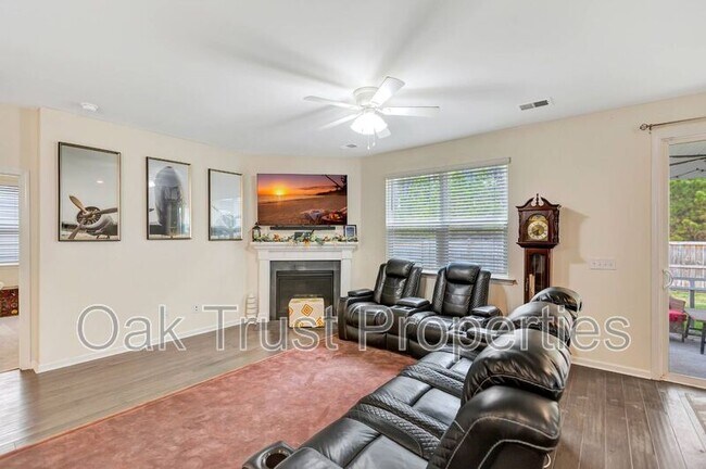 Building Photo - 142 Airy Dr