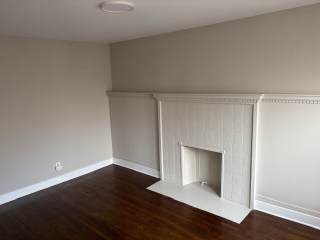 Building Photo - 11237 S King Dr