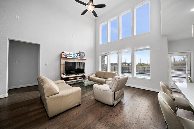 Building Photo - 2334 Calm Channel Ct