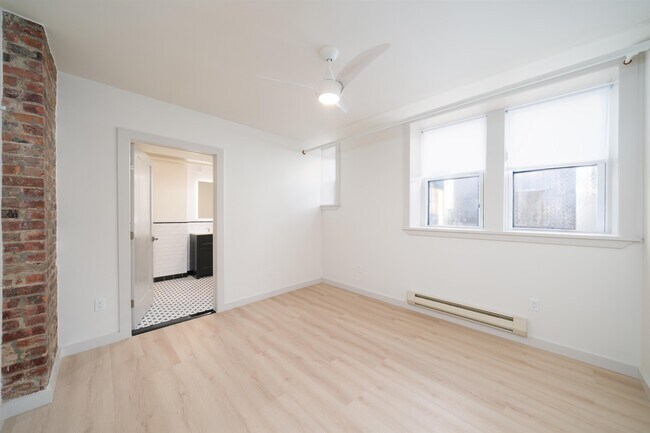 Building Photo - 50 Reservoir Ave