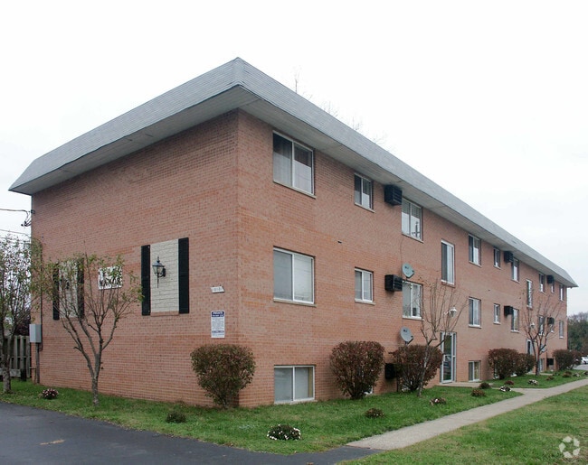 Building Photo - 310 S State St