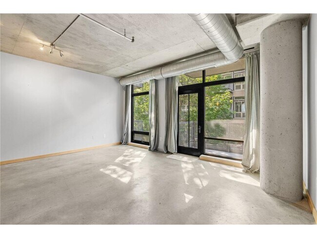 Building Photo - 720 N 4th St