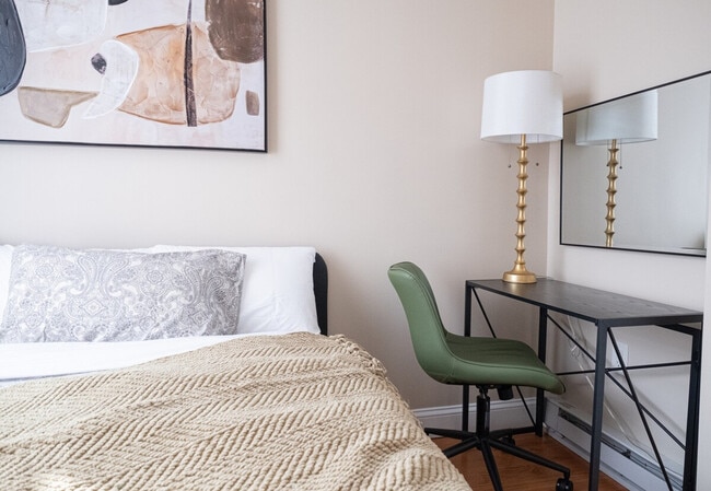 Building Photo - 245 W 113th St