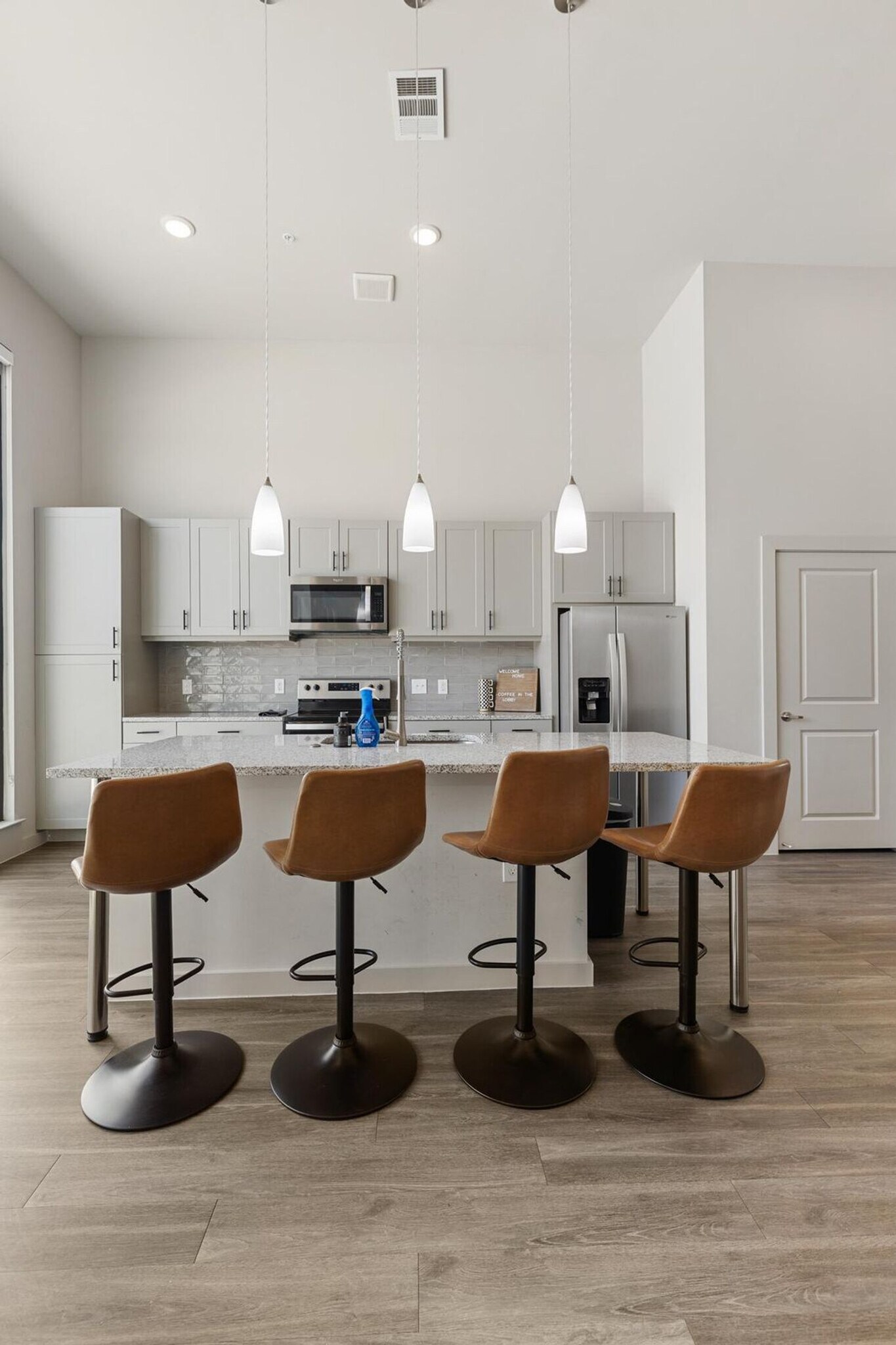 Building Photo - 5820 1/2 Cameron Rd