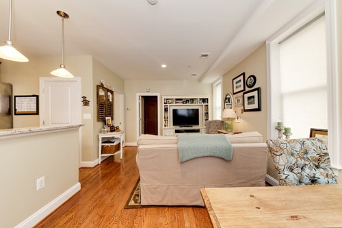 Building Photo - 1840 Vernon St NW