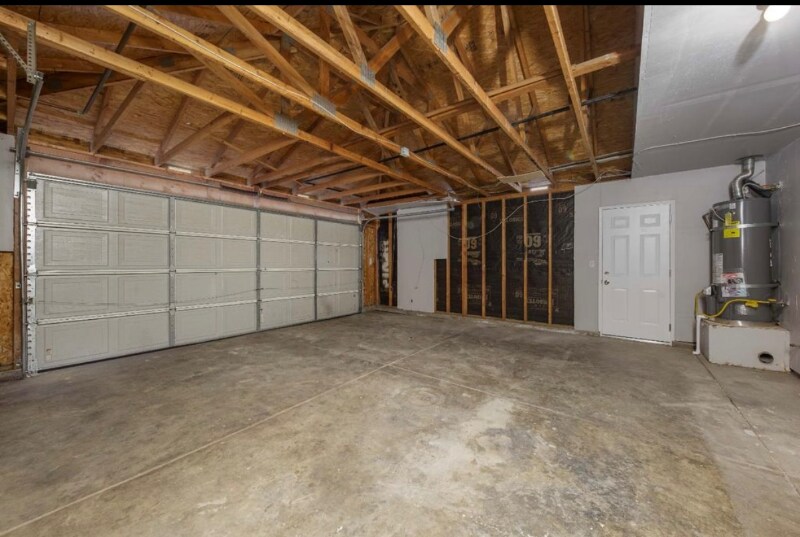 Building Photo - 210 Cordova Ln