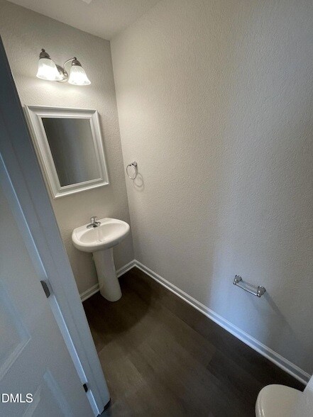 Building Photo - 2021 Wiggins Village Dr