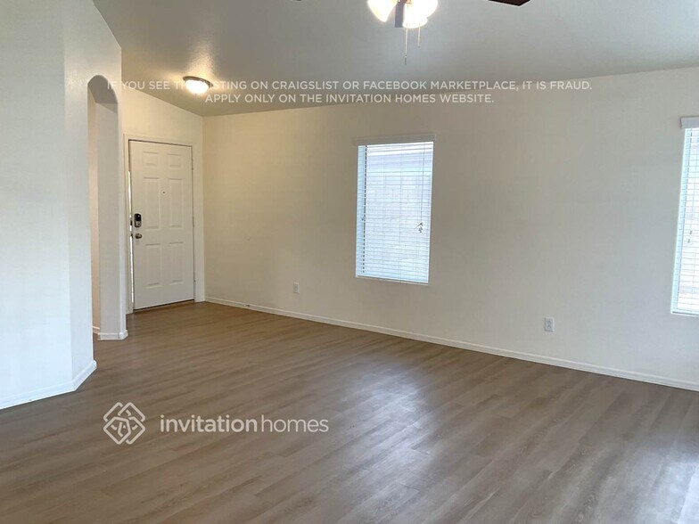 Building Photo - 7161 W Pontiac Dr