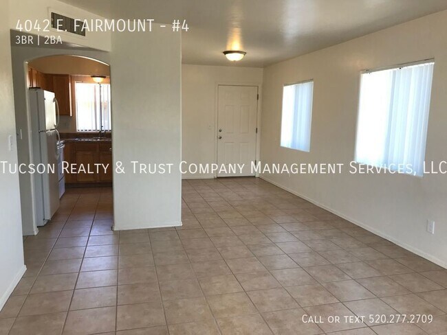Building Photo - 4042 E. FAIRMOUNT-#4