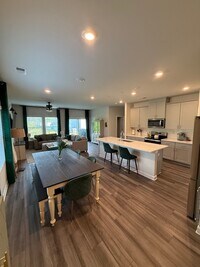 Building Photo - 1216 Plumcrest Dr