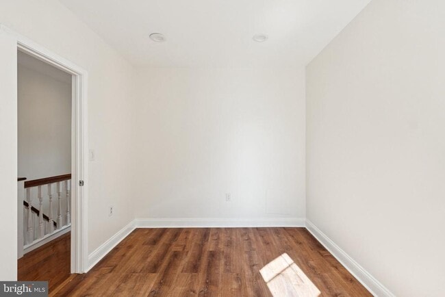 Building Photo - 2348 E Allegheny Ave