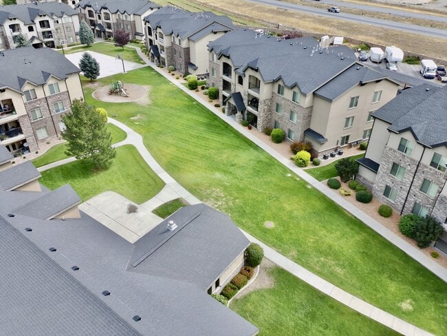 Building Photo - 1045 S 1700 W