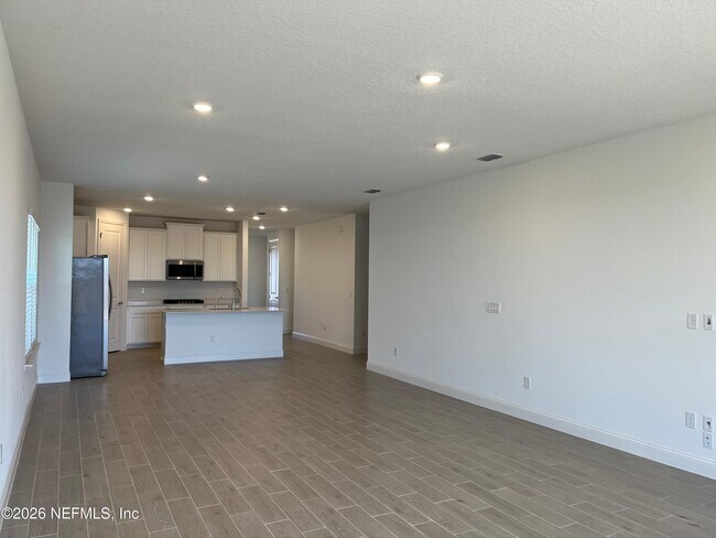 Building Photo - 66 Otsego Ln