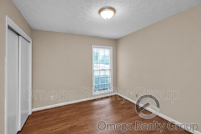 Building Photo - 1849 Young Farm Rd