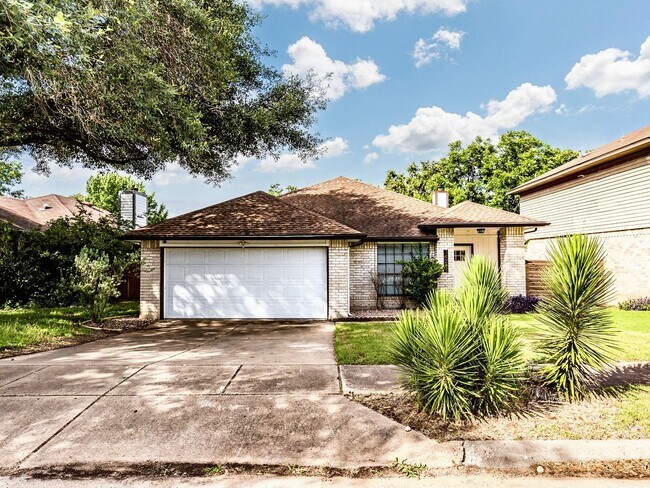 Building Photo - Lovely 3/BR 2.5/BA Modern Home with Premiu...