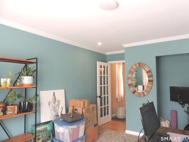 Building Photo - 124 S Montowese St