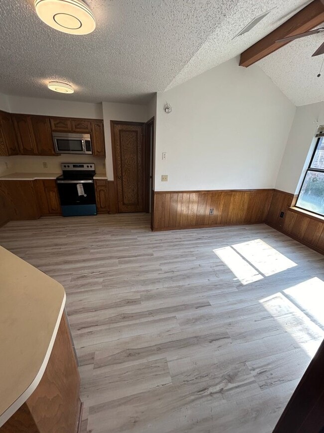 Building Photo - A hassle-free lifestyle