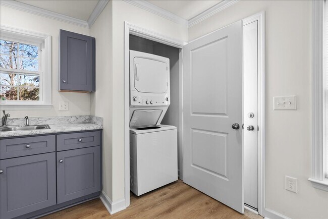 Building Photo - The Home You’ve Been Searching For! *Utilities & Furniture can be added with a rental premium.*