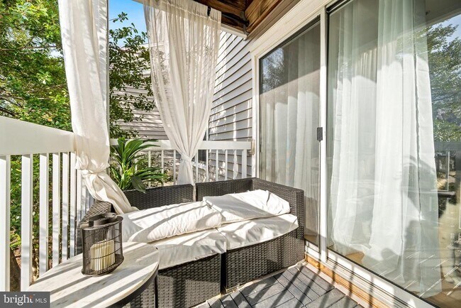 Building Photo - 12906 Fair Briar Ln