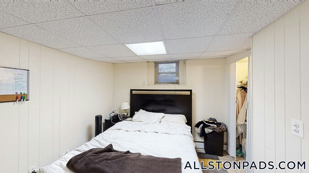 Building Photo - 15 Glenville Ave