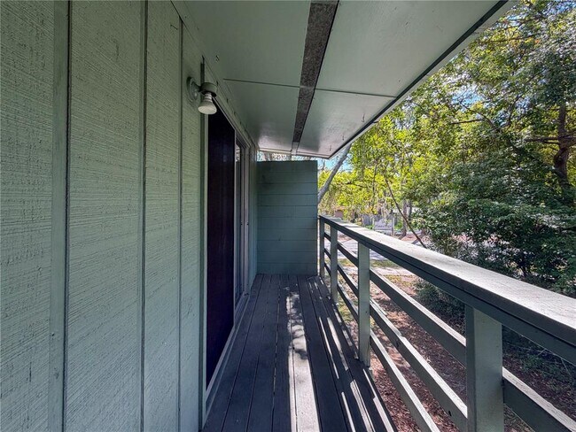 Building Photo - 5620 NW 23rd Terrace
