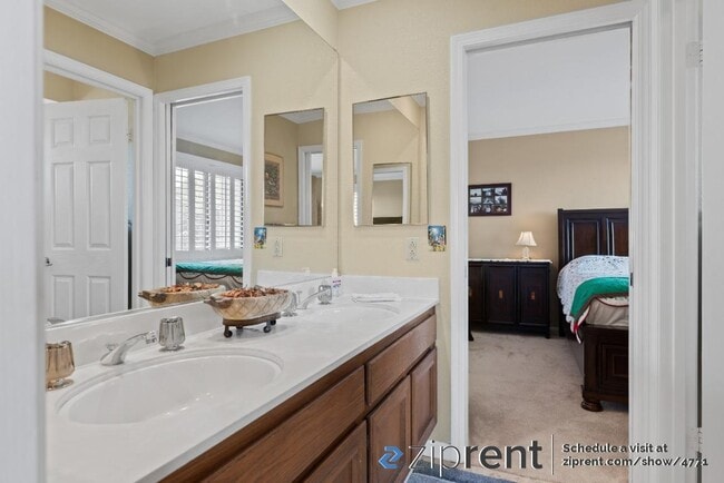 Building Photo - 6026 Ridgemont Dr