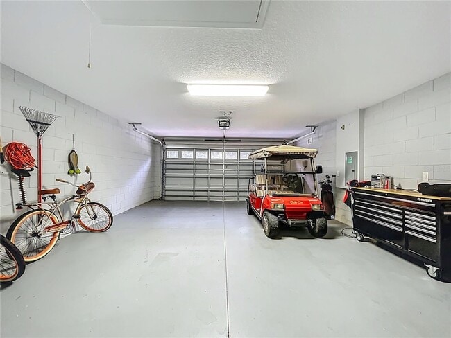 Building Photo - 27327 Roanoke Dr