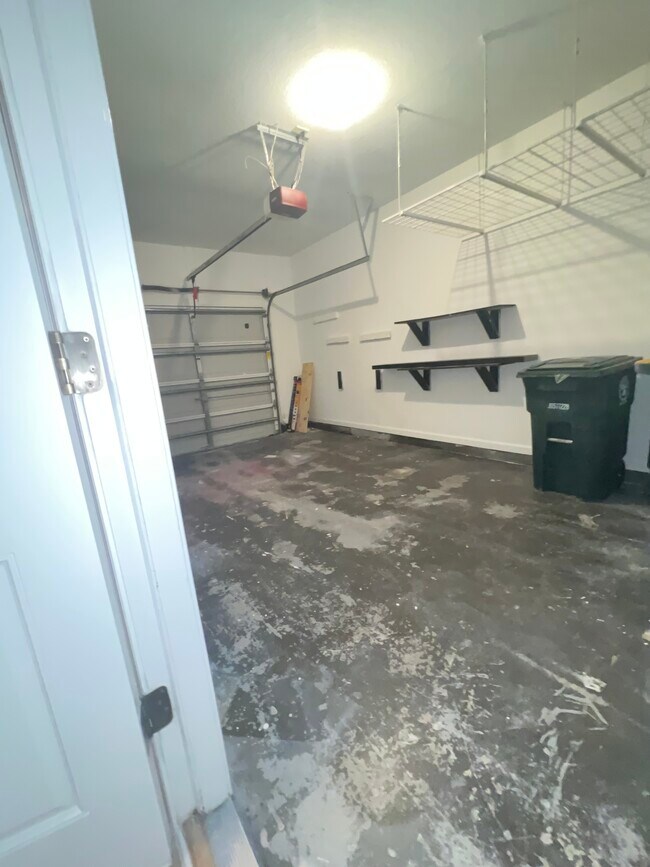 Building Photo - Emerald Preserve Townhome