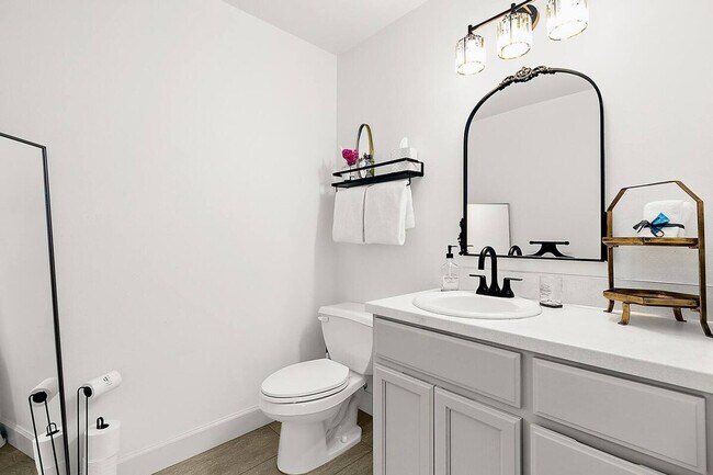 Building Photo - 2615 N Starr St