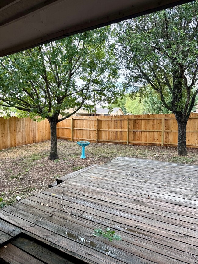 Building Photo - 1353 Pecan Ridge