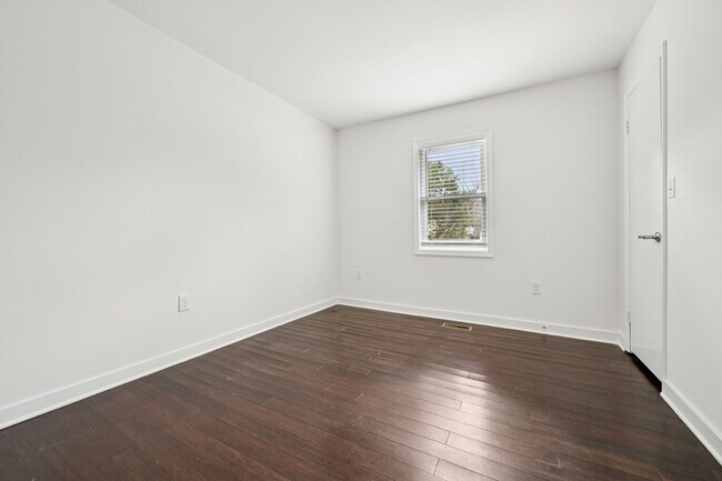 Building Photo - 21 Winchester Ct