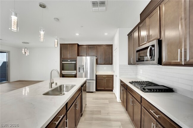 Building Photo - 1515 Pacific Baza St